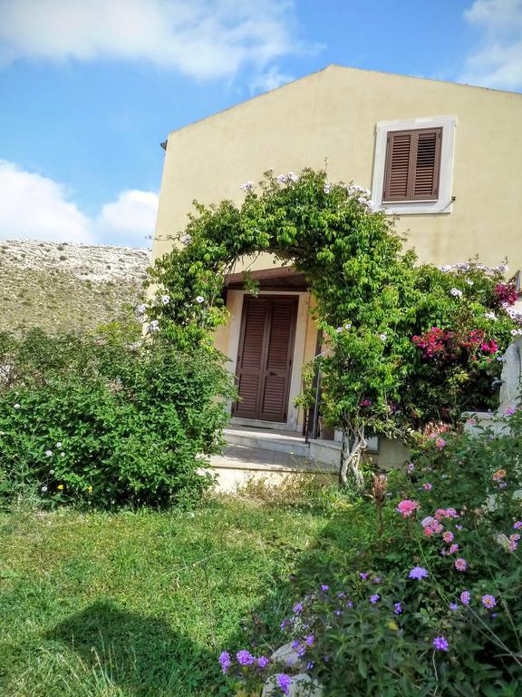 Agriturismo Timpa Del Sole Villa Noto Luaran gambar